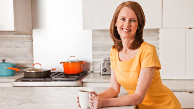 Gretchen Rubin in the kitchen