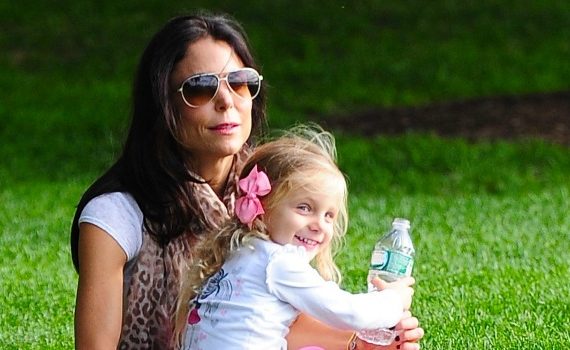 Bethenny Frankel with her daughter