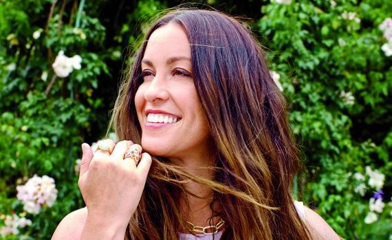 Alanis Morissette Enjoys the Moment